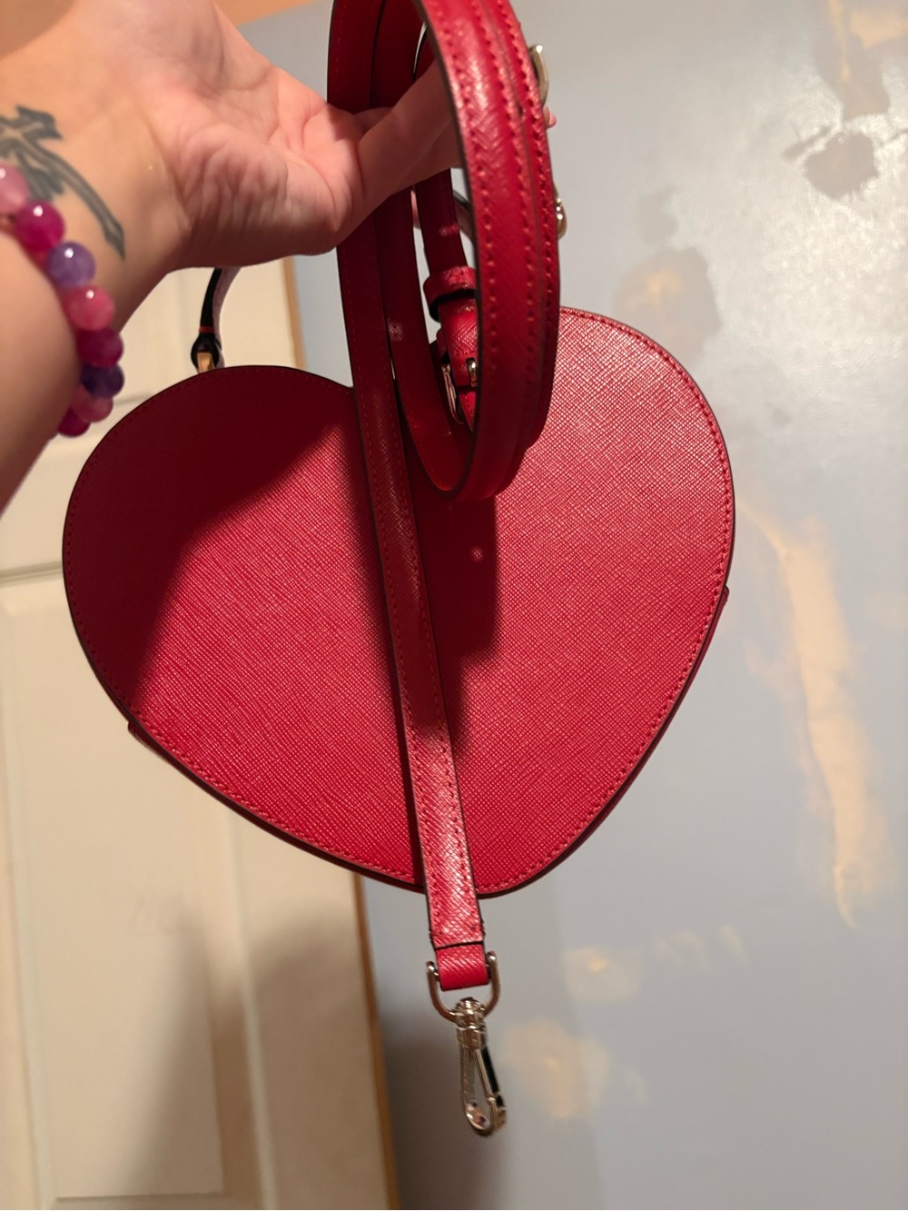 kate spade “Love Shack” Heart-Shaped Red Mini Crossbody Bag - Picture 3 of 5